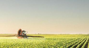 多功能全自动气象监测站为农业增产提供了科学依据